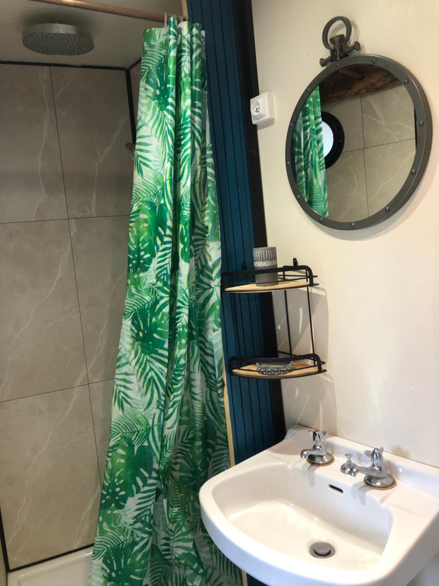 La Auarje: Appartement Avec Jardin & Terrasse Cierp Экстерьер фото